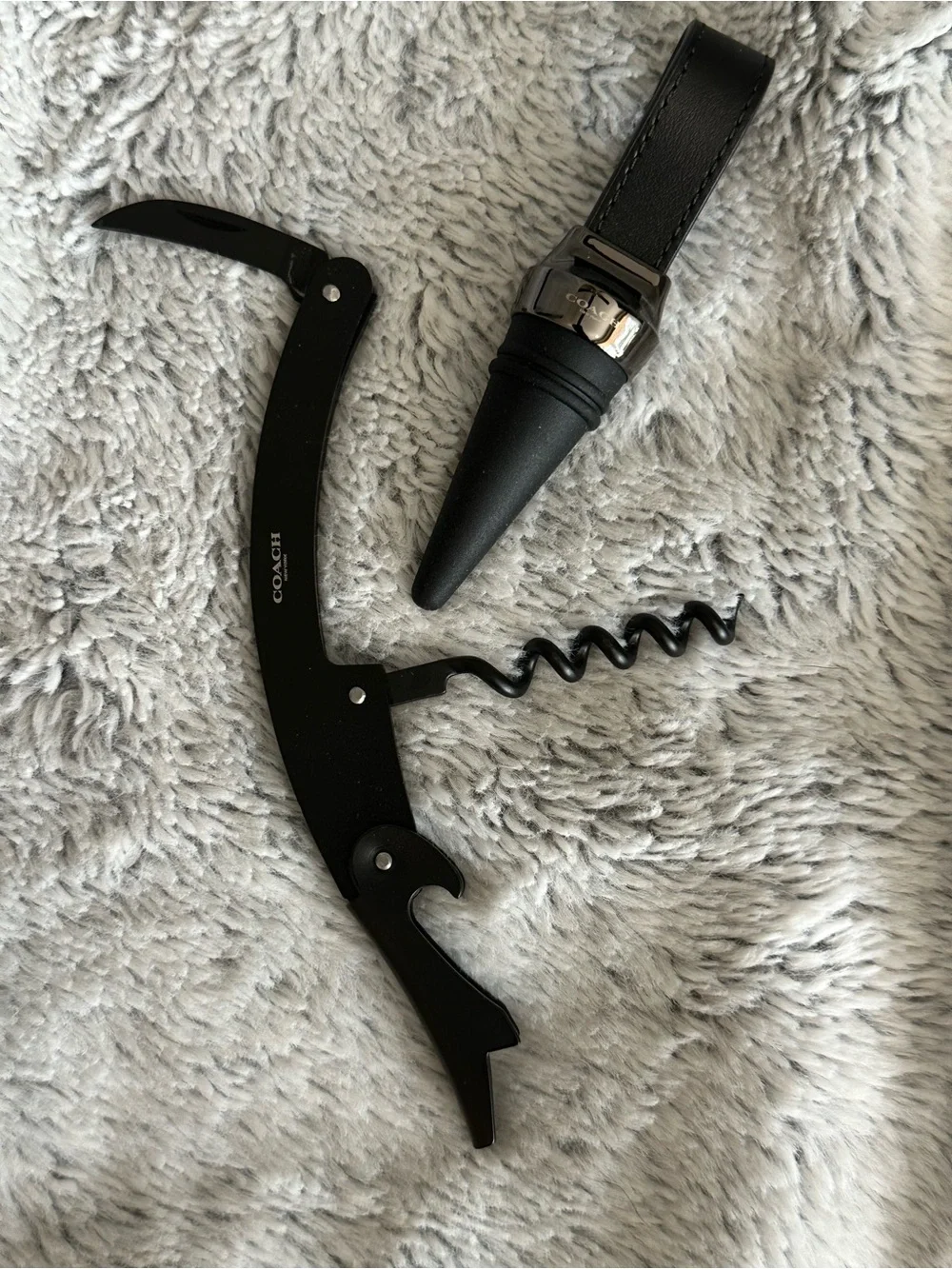 Coach Wine Stopper Set